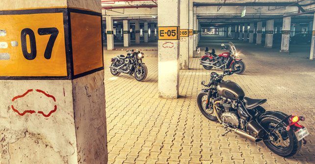 Triumph Bobber Indian Scout Sixty Harley Davidson Roadster