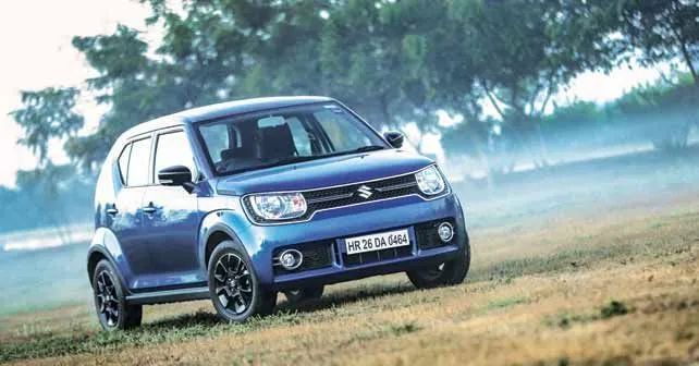 Maruti Suzuki Ignis Right side and Front View Maruti Suzuki Ignis Right side and Front View
