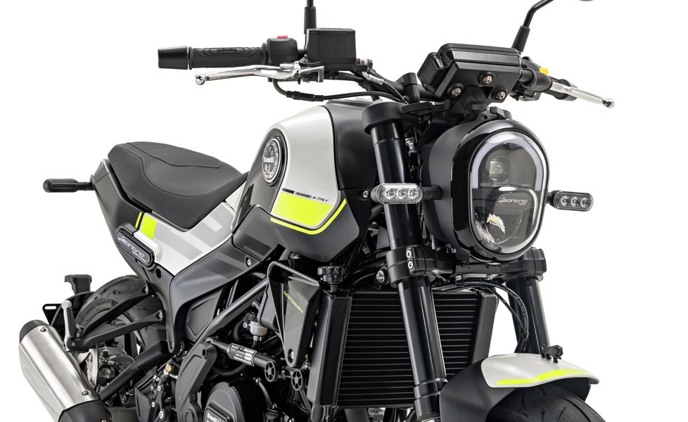 Benelli Leoncino 250 Front Fascia White