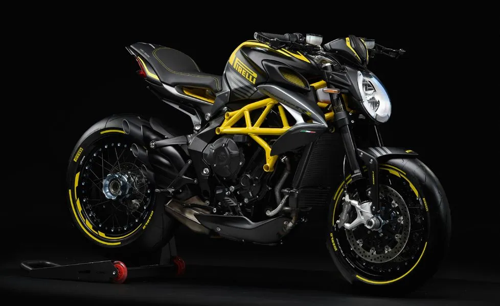 Dragster 800 RR Pirelli MATT BLACK PIRELLI YELLOW