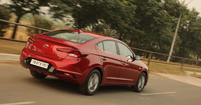 2019 Hyundai Elantra Rear Three Quarter Dynamic