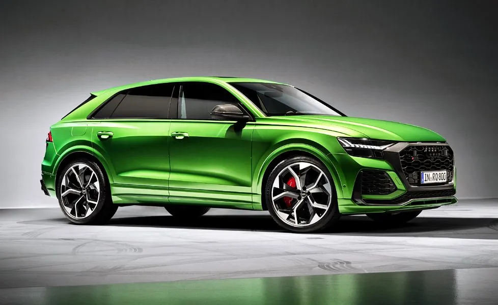 2020 Audi RS Q8 Side View Static