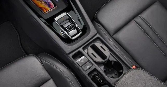 2020 Skoda Octavia Centre console