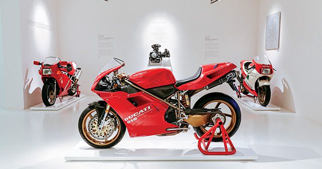 Ducati 916 Race