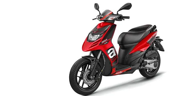 Aprilia SR160 Studio Image M