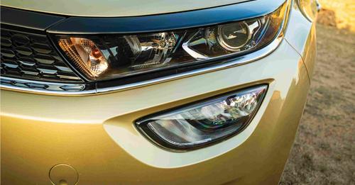 Tata Altroz image details headlight 