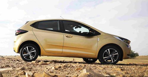 Tata Altroz image static side profile 
