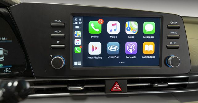 2021 Hyundai Elantra 8-inch touchscreen