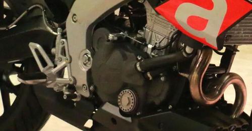 Aprilia Tuono 150 Image 2 