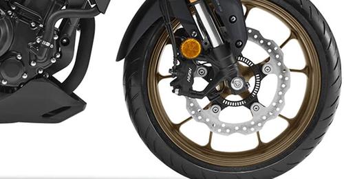 Honda CBR300R Image 4 