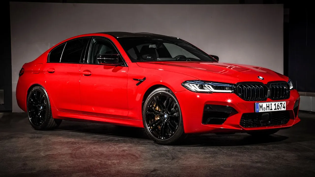 2021 BMW M5 Competition Front Quarter Static