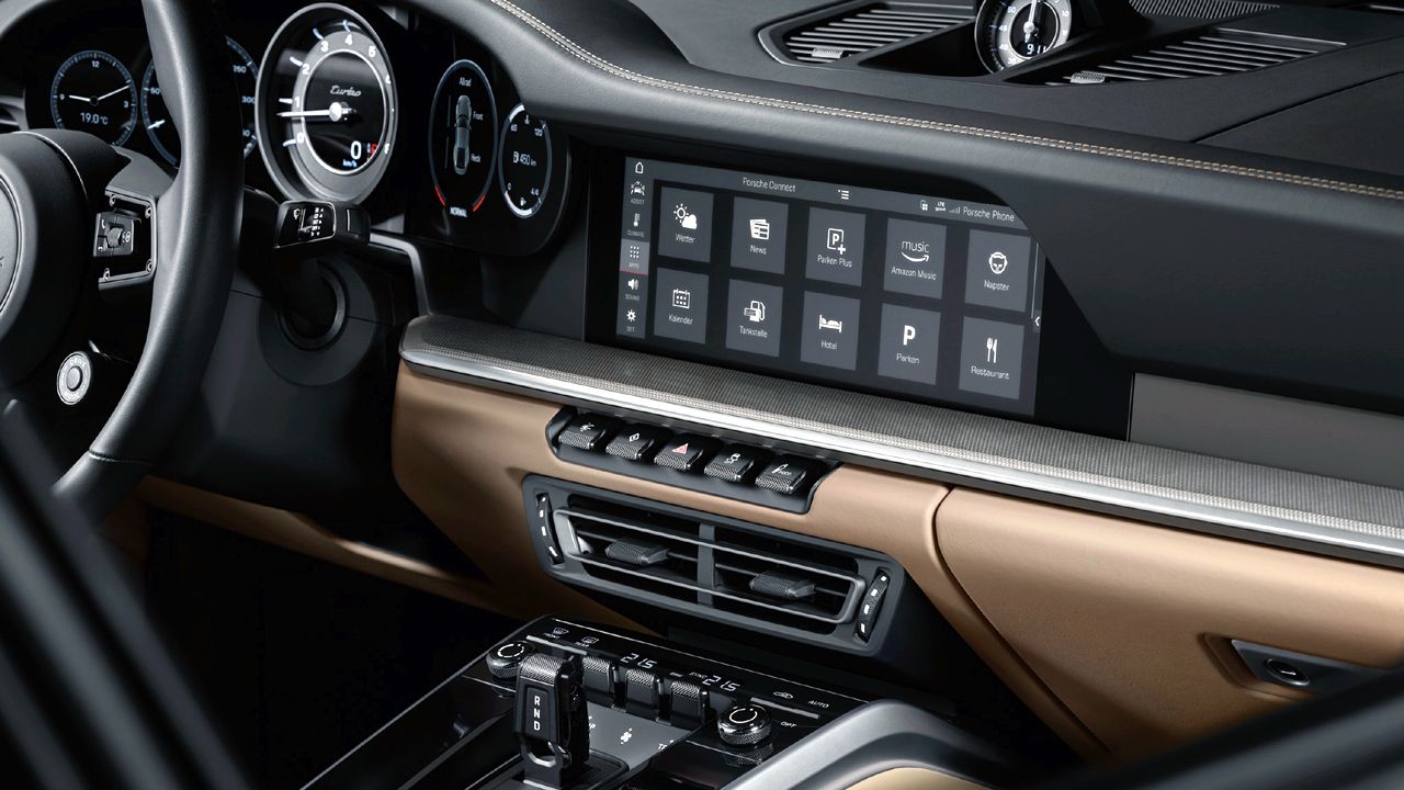 2020 Porsche 911 Turbo Coupe Centre Infotainment Screen