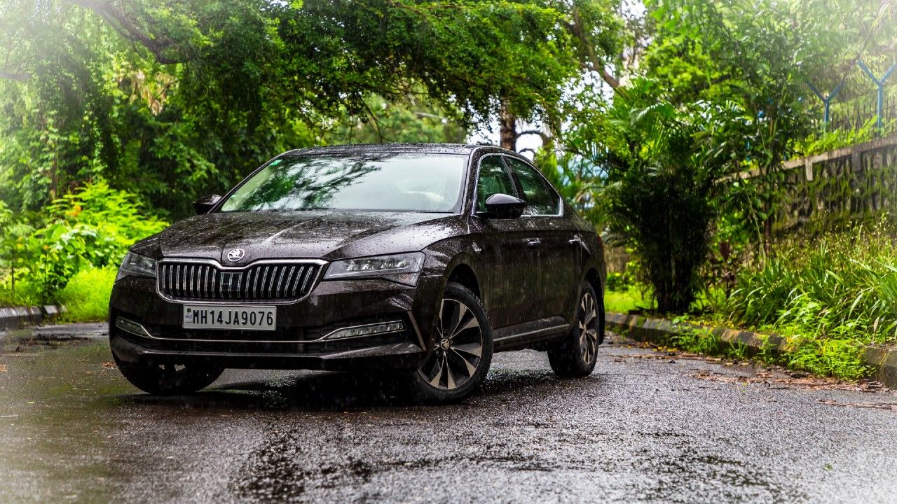 2020 Skoda Superb Facelift Static Front