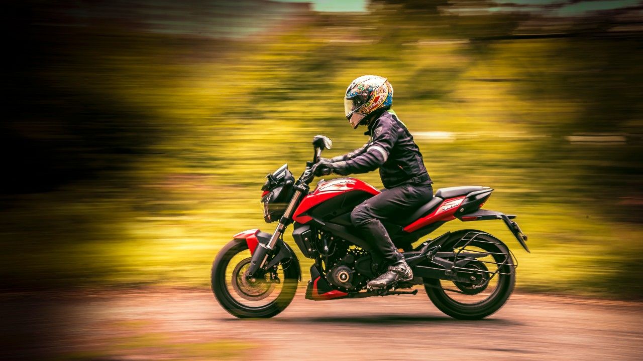 Bajaj Dominar 250 Action Side Profile