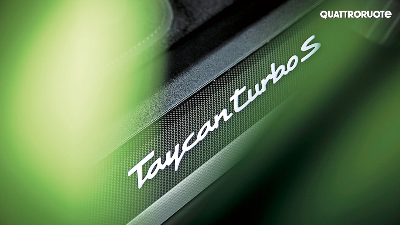 Porsche Taycan Logo
