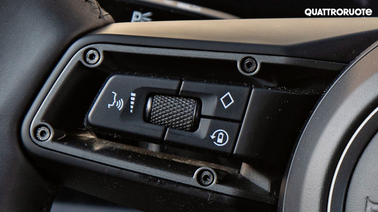 Porsche Taycan Steering Controls