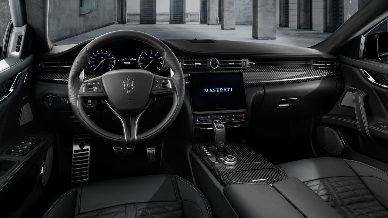 2020 Maserati Quattroporte Trofeo Interior