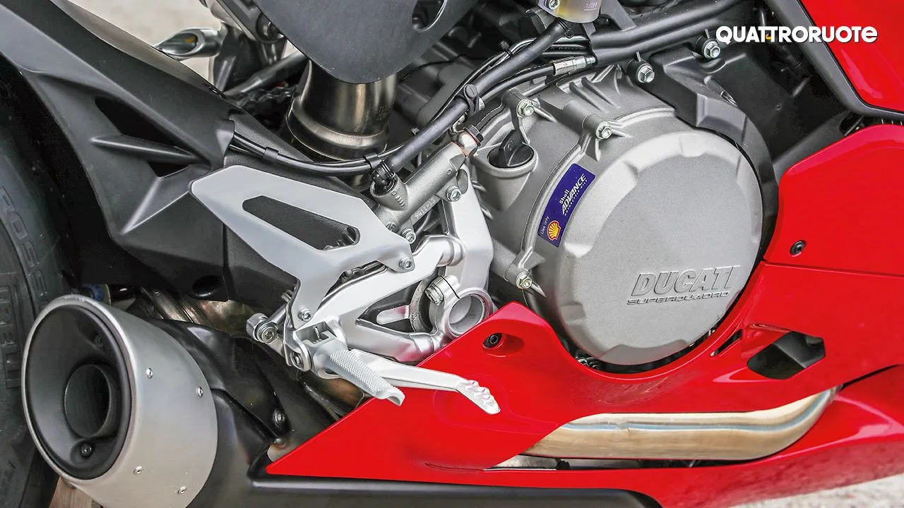 Ducati Panigale V2 Engine