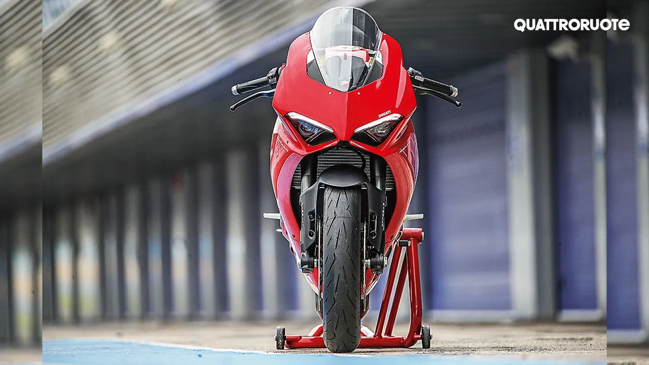 Ducati Panigale V2 Front