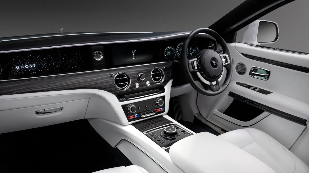 2021 Rolls Royce Ghost Illuminated Fascia
