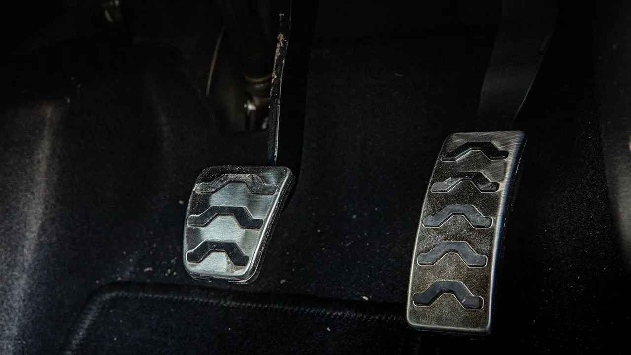 hyundai venue sport imt pedals