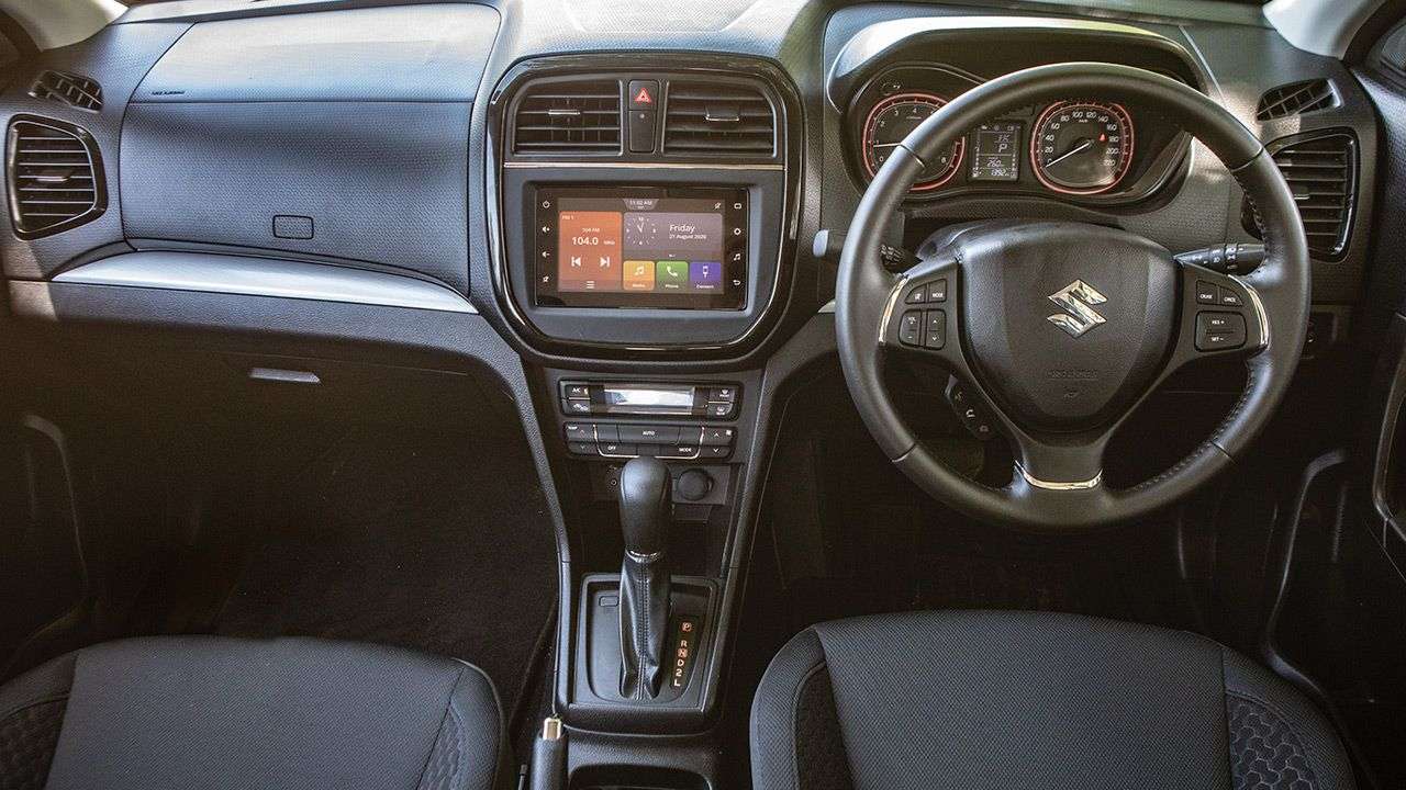 maruti suzuki brezza petrol interior