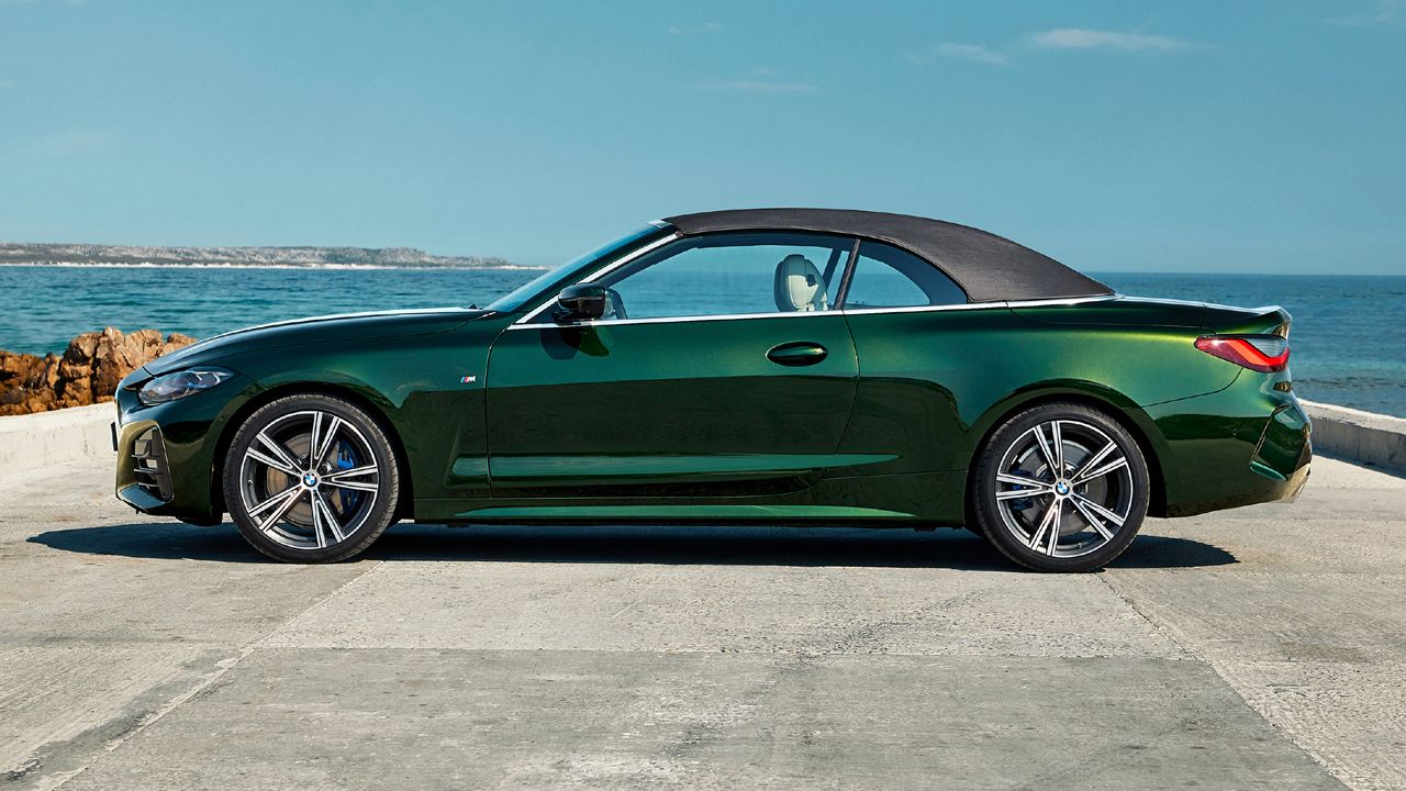 2021 BMW 4 Series Convertible Side View Roof Up