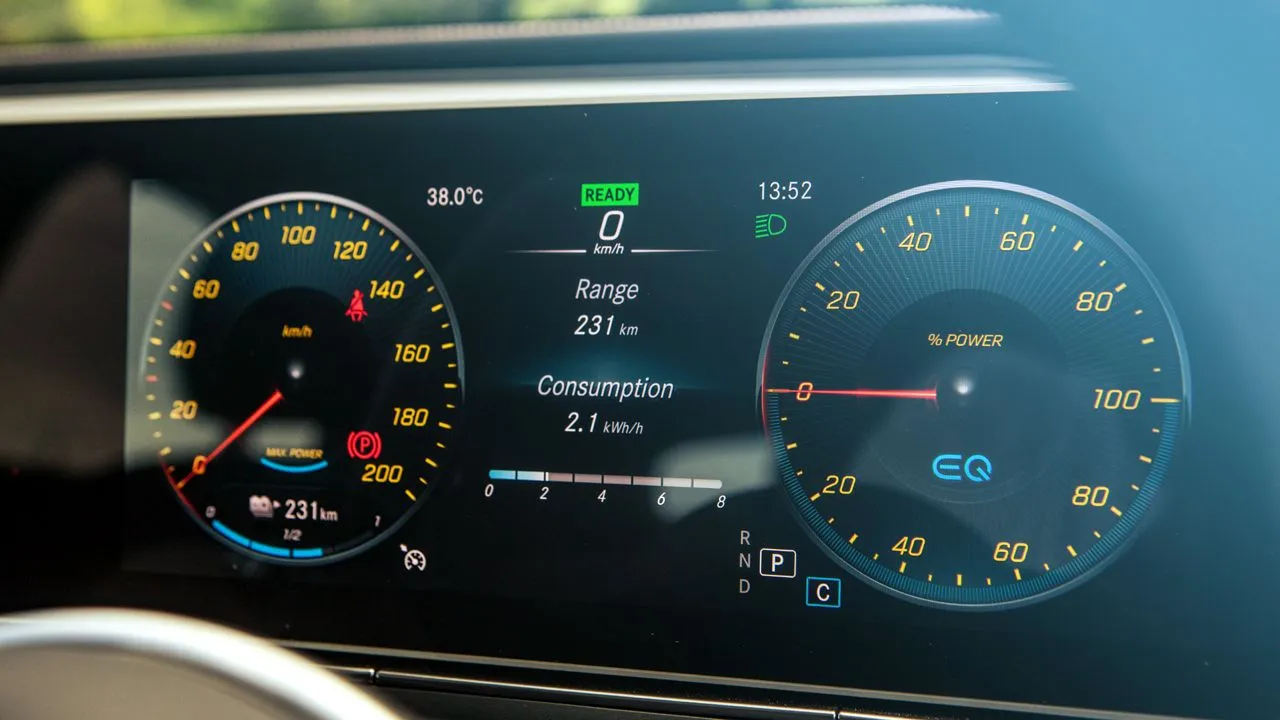 Mercedes Benz EQC Interior Screen