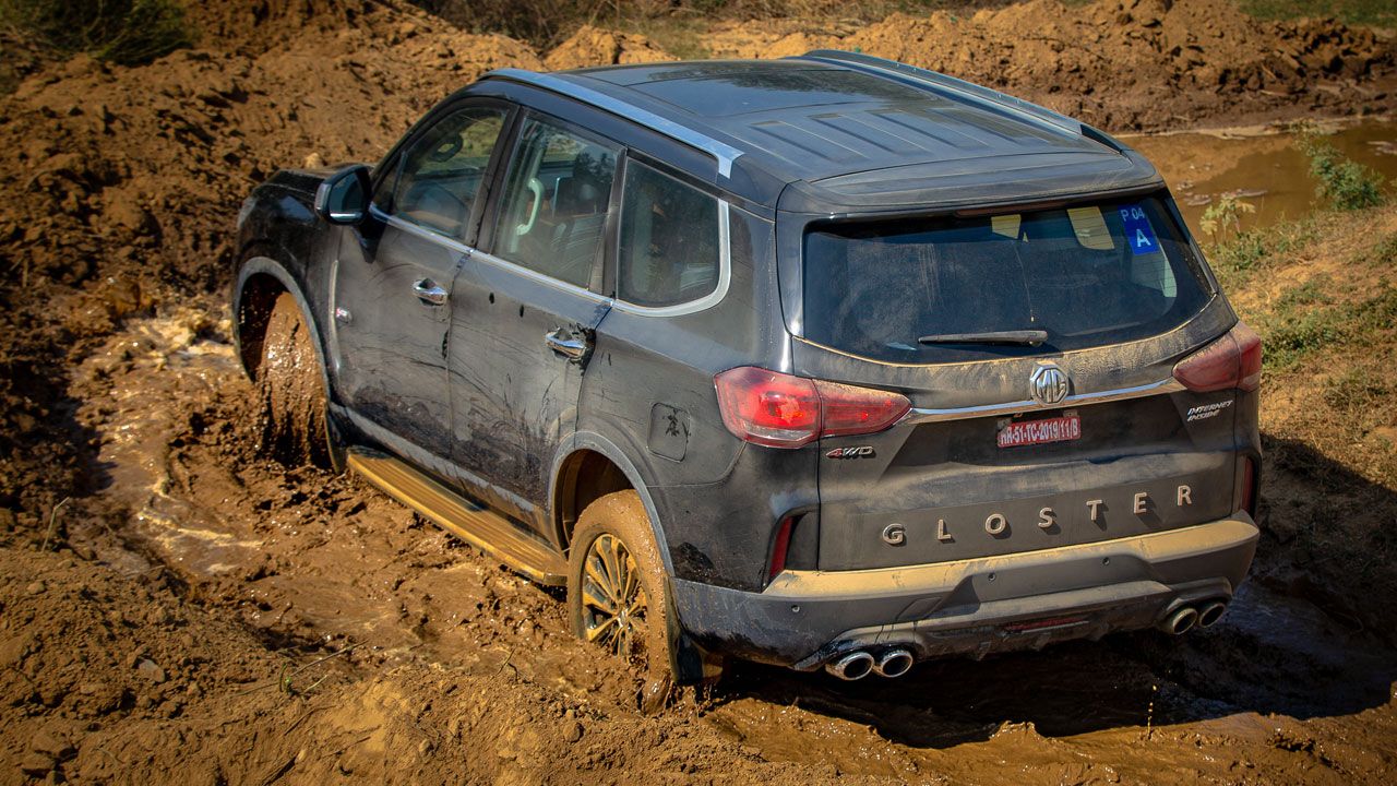 mg gloster mud driving test