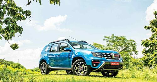 Renault Duster Turbo Petrol Front Three Quarter1