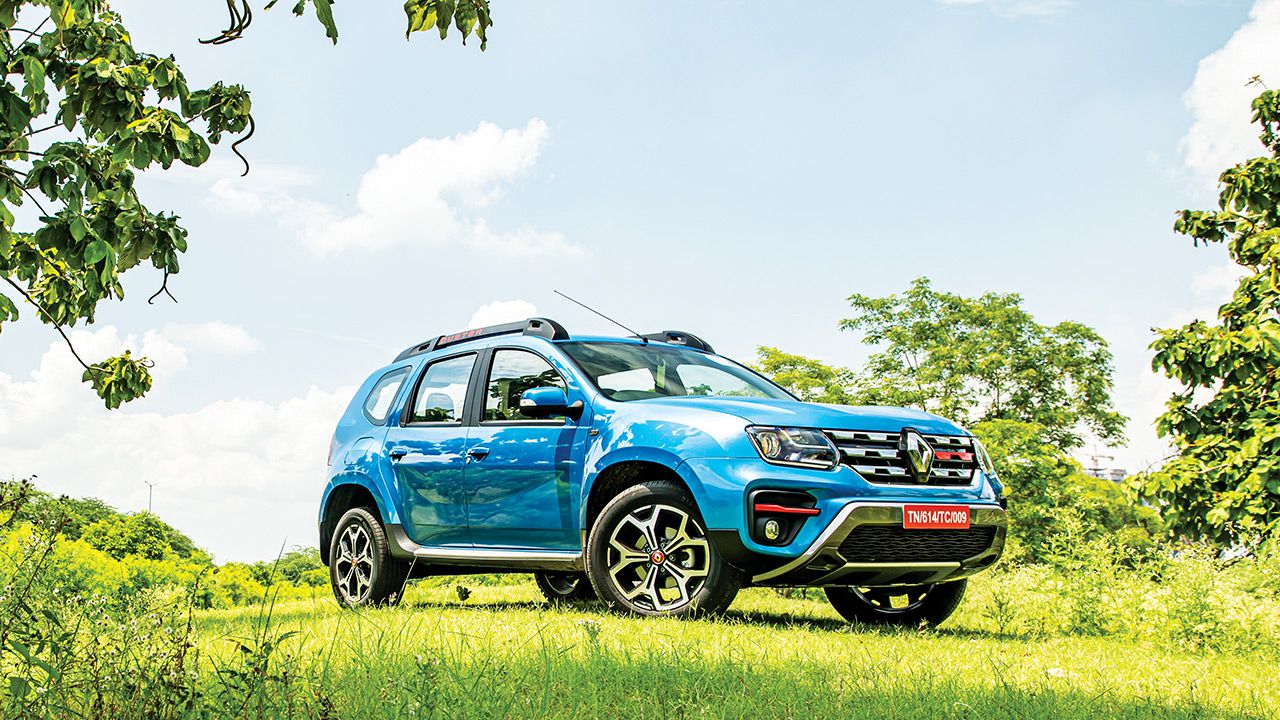 Renault Duster Side View