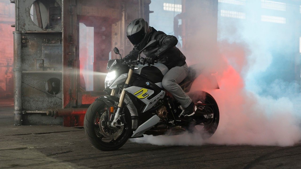 2021 Bmw S 1000 R Unveiled