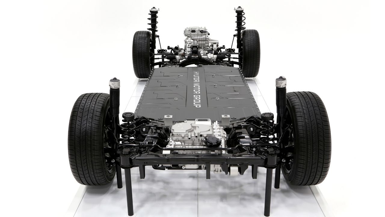 Hyundai E GMP Rear