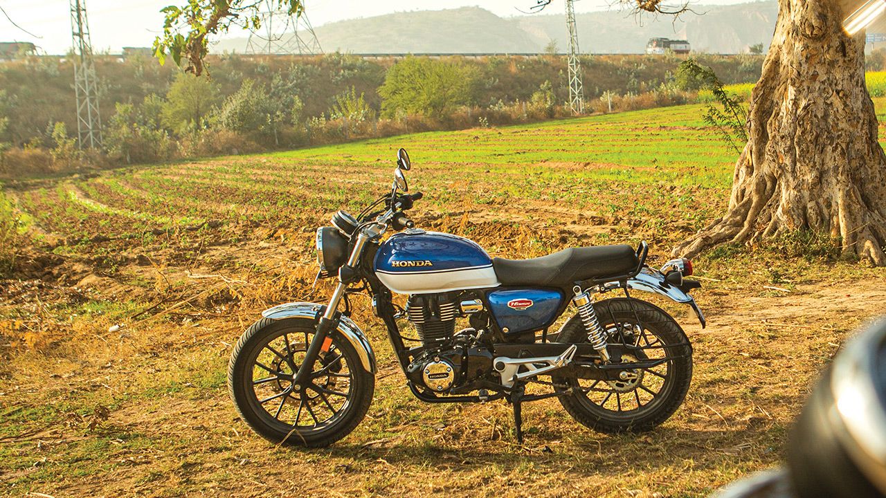 Honda CB 350 Side View Static