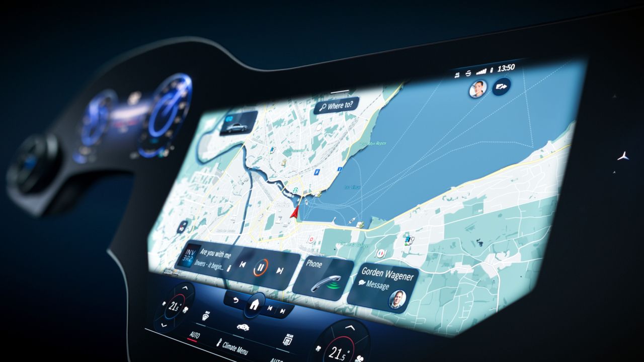 Mercedes Benz EQS MBUX Hyperscreen Navigation