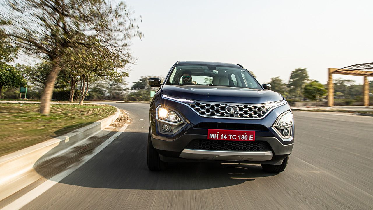 2021 Tata Safari Front Motion