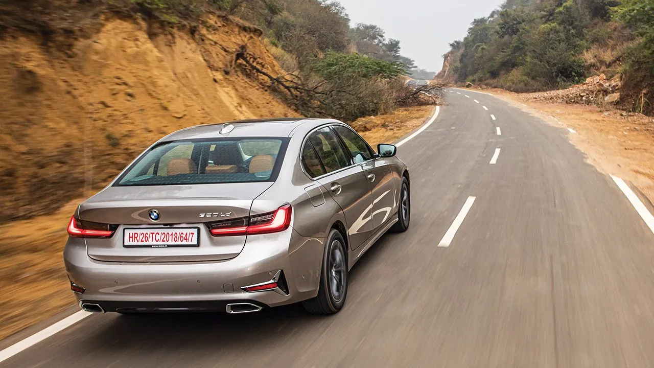 BMW 320Ld Rear Quarter Motion
