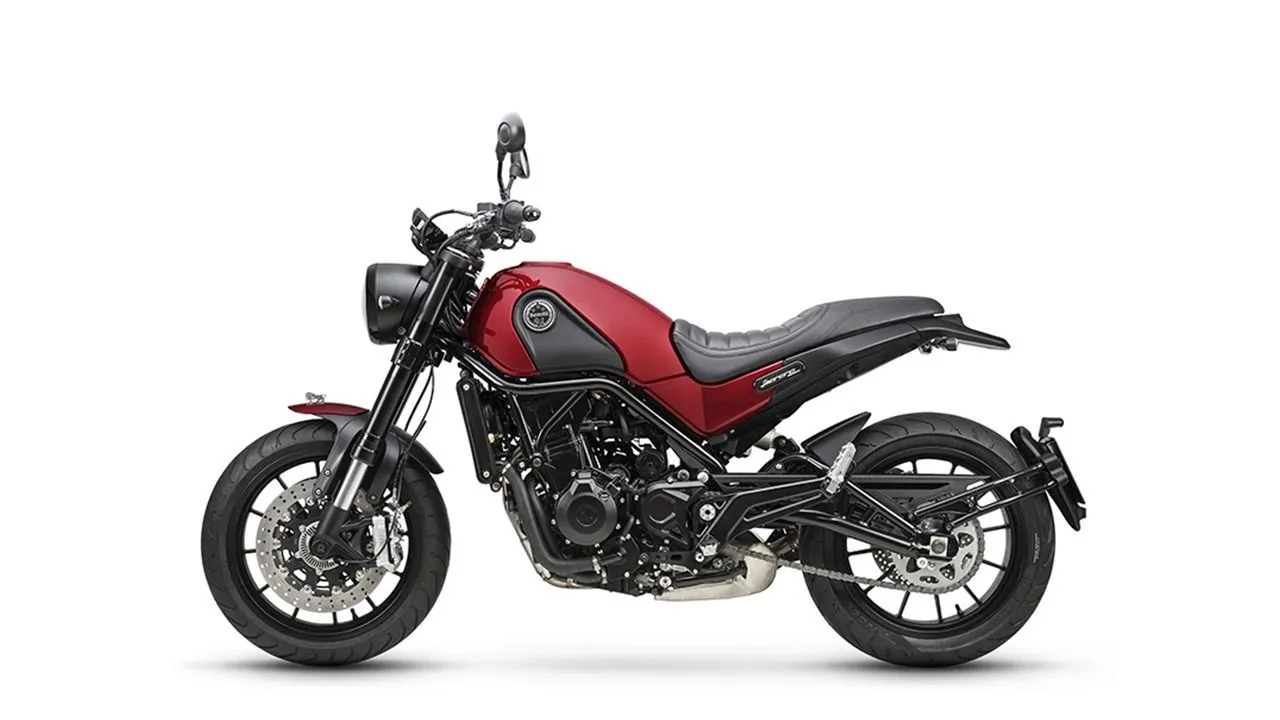 Benelli Leoncino 500 Image 2 