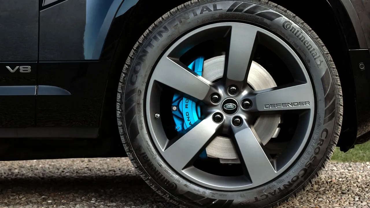 Land Rover Defender V8 Xenon Blue Brake Callipers
