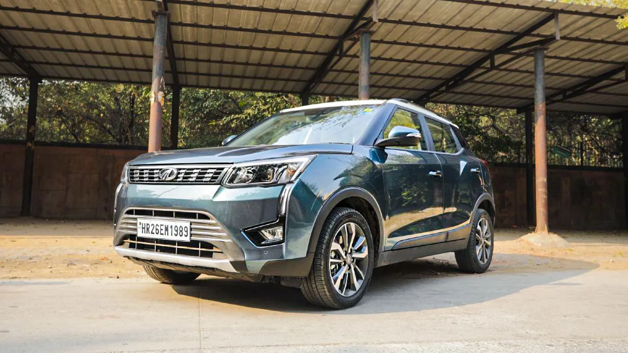 Mahindra XUV300 Petrol AMT Front Quarter Static Mahindra XUV300 Petrol AMT Front Quarter Static