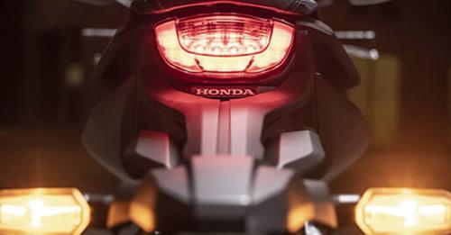 Honda CB650R Image 7 