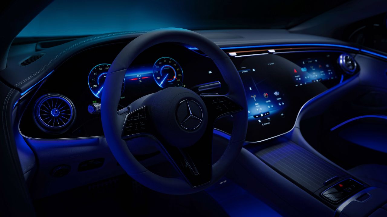 Mercedes Benz EQS Interior MBUS Hyperscreen