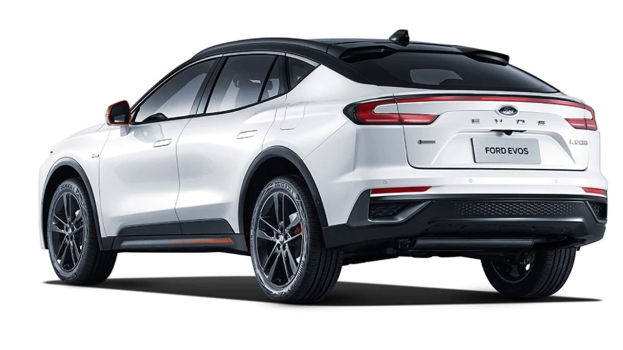 Ford Evos Crossover 3 