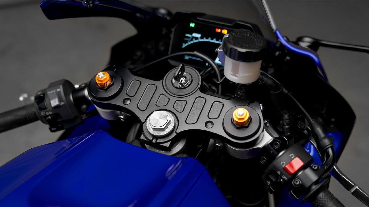 2022 Yamaha YZF R7 Revealed 2 