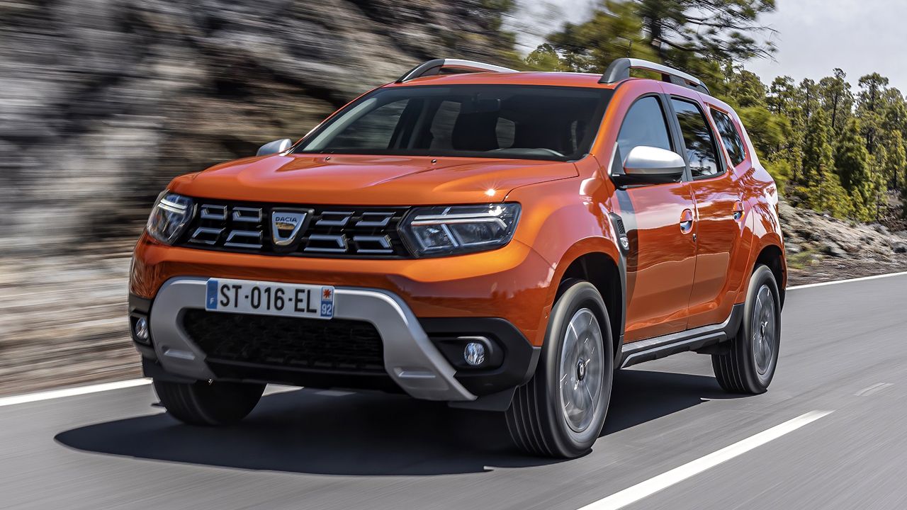2021 Dacia Duster Facelift Front Quarter Motion