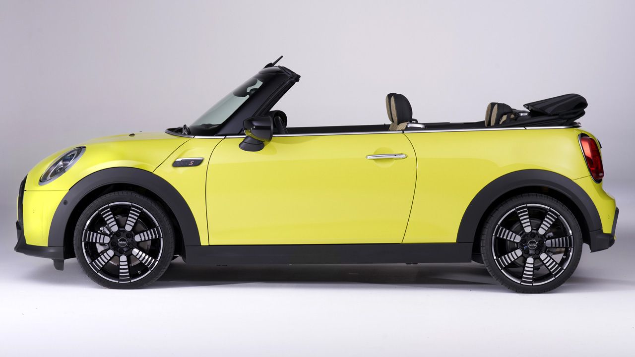 2021 MINI Cooper S 3 Door Convertible Side View