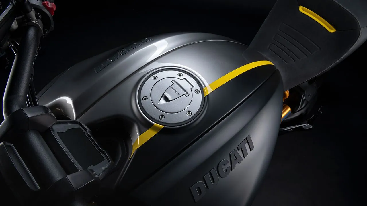 Ducati Diavel 1260 Image 10 