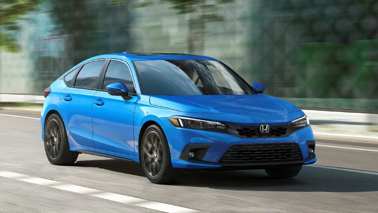 Honda Civic Hatchback Front Three Quarter Motion Shot