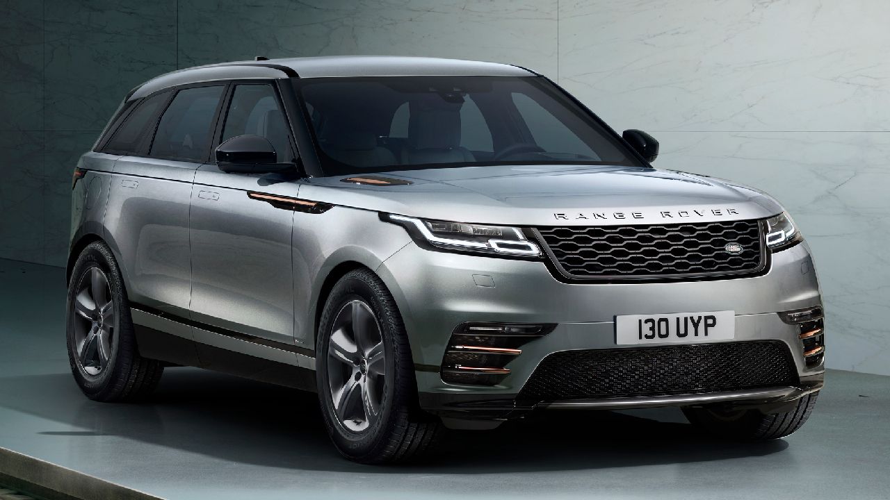Land Rover Range Rover Velar 2021 Front Three Quarter Static