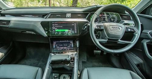 2021 Audi e tron interior1